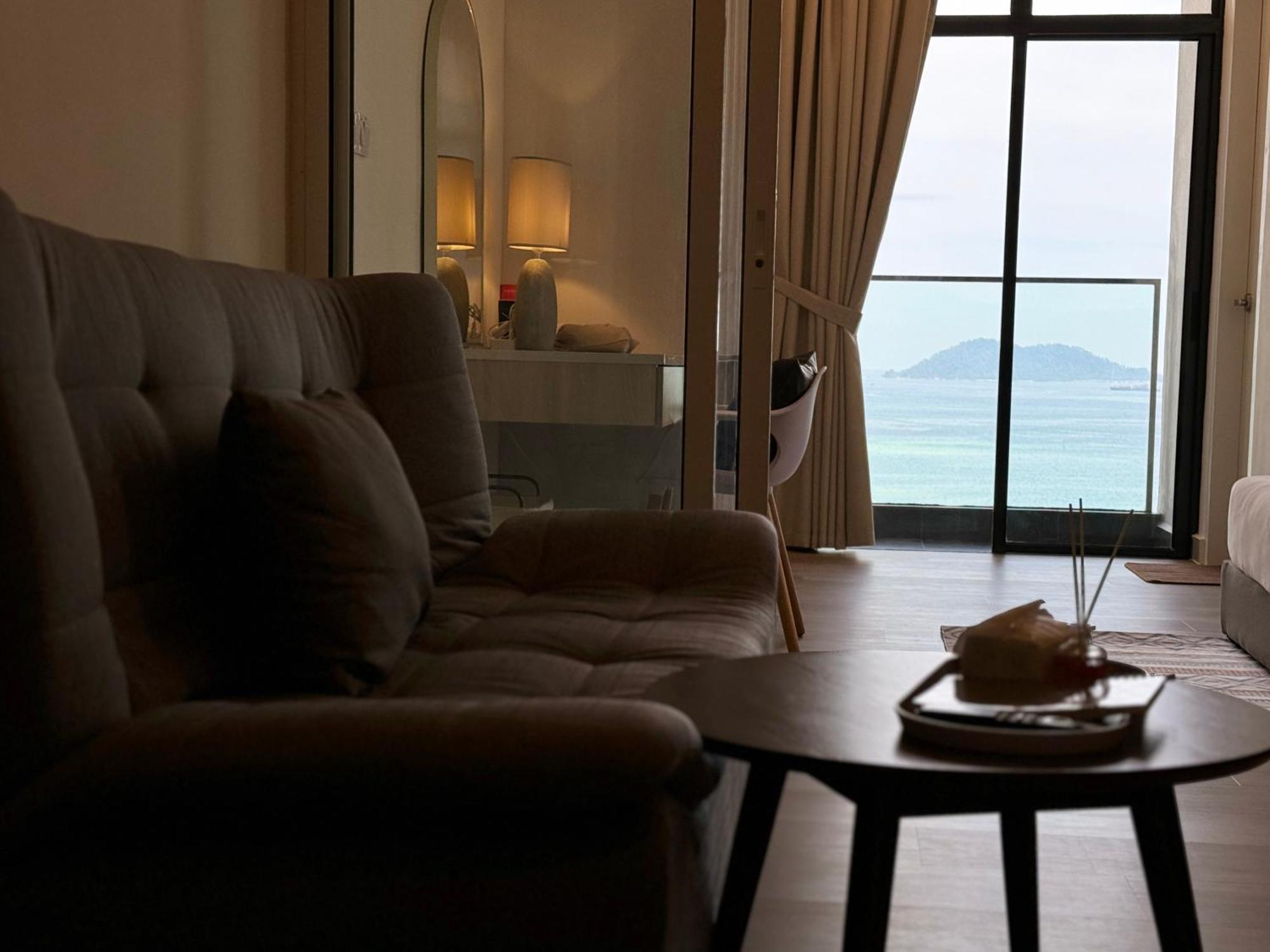 The Shore Cbd Kota Kinabalu By Laxzone Suite Kültér fotó