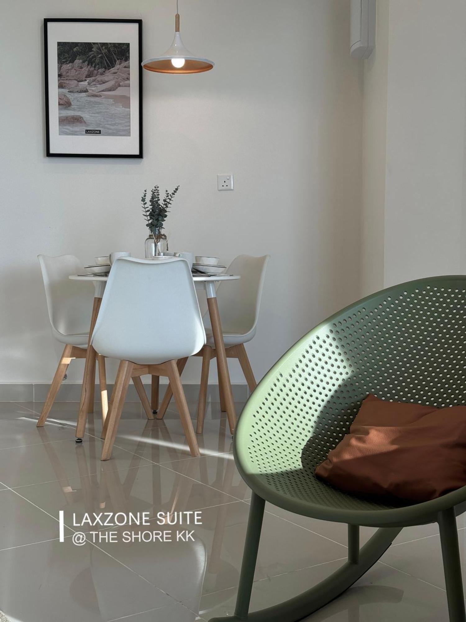 The Shore Cbd Kota Kinabalu By Laxzone Suite Kültér fotó